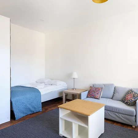 Comfortable With Large Balcony, Free Wifi * Helsingfors